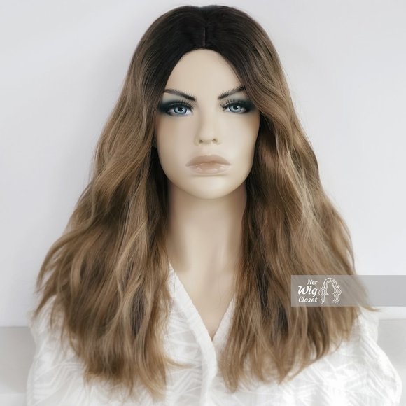 Long Dark Roots Ashy Blonde Ombre Wavy Wig | Esther - Picture 2 of 6